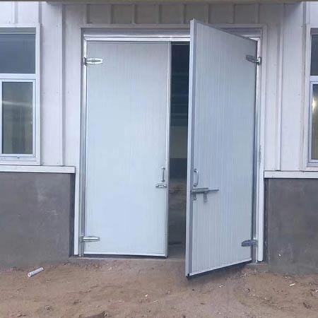 工業(yè)平開(kāi)門(mén)5