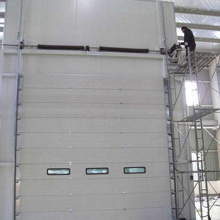 垂直工業(yè)提升門